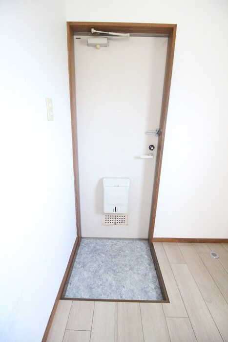 物件内観写真19　(玄関)