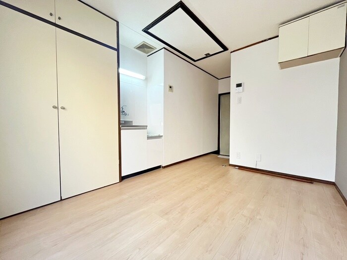 物件内観写真10　(居室)