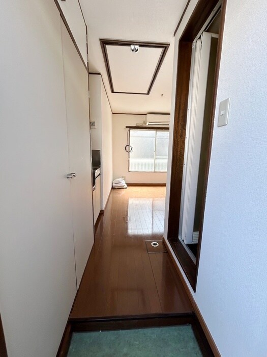 物件内観写真13　(廊下)