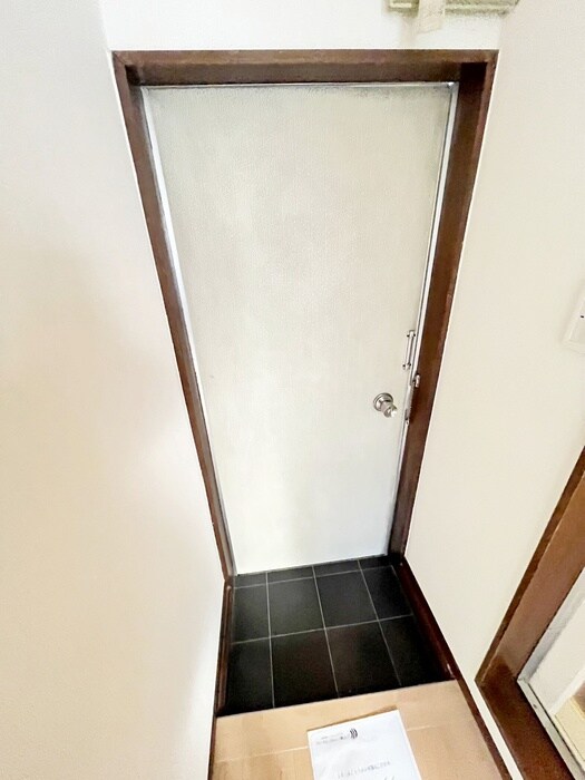物件内観写真15　(玄関)