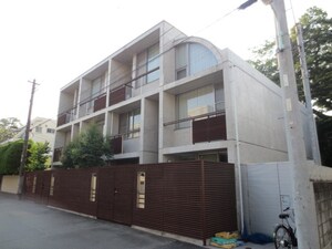 白山フラット外観写真