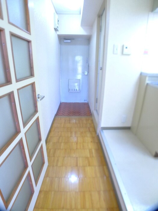 物件内観写真18　(廊下)