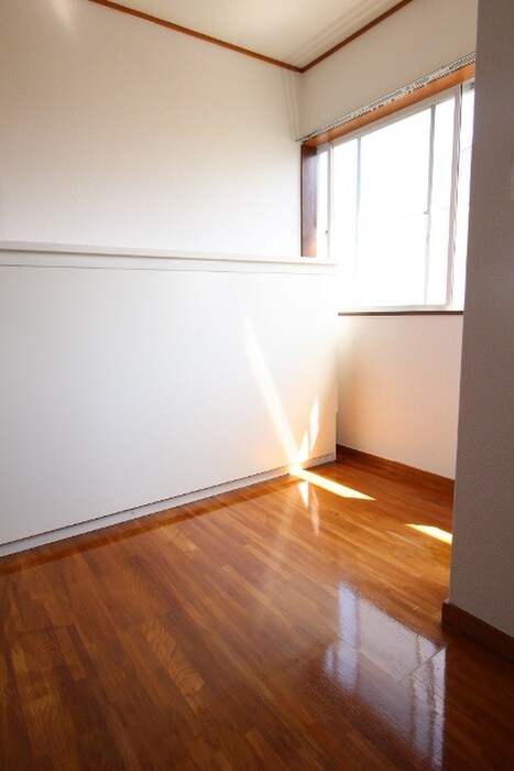 物件内観写真4　(居室)