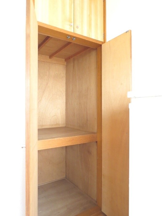 物件内観写真6　(収納)