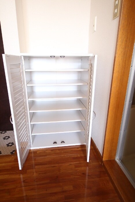 物件内観写真12　(靴箱)