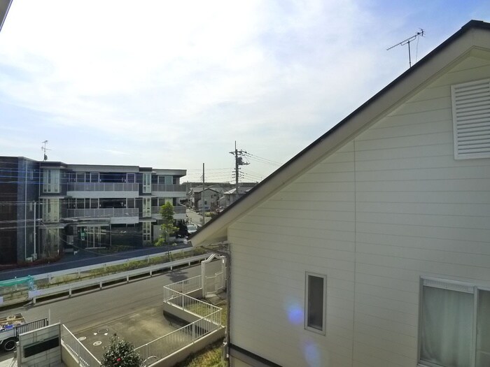 物件内観写真22　(室内からの展望)