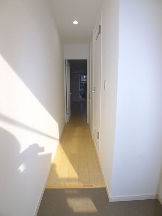 物件内観写真18　(玄関)