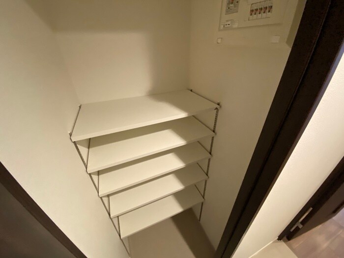 物件内観写真7　(靴箱)