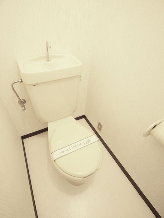 物件内観写真11　(トイレ)