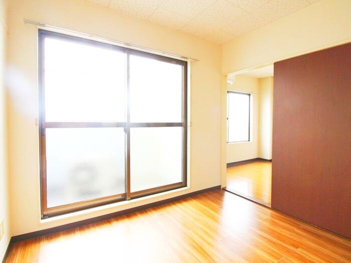 物件内観写真15　(居室)