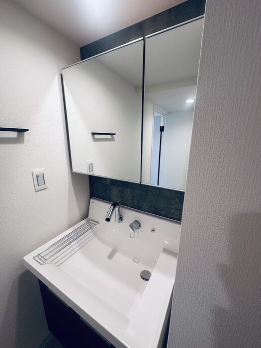 物件内観写真13　(洗面)