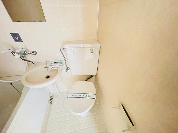 物件内観写真12　(トイレ)