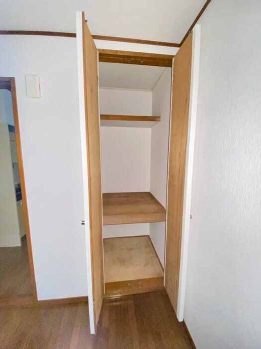 物件内観写真13　(収納)