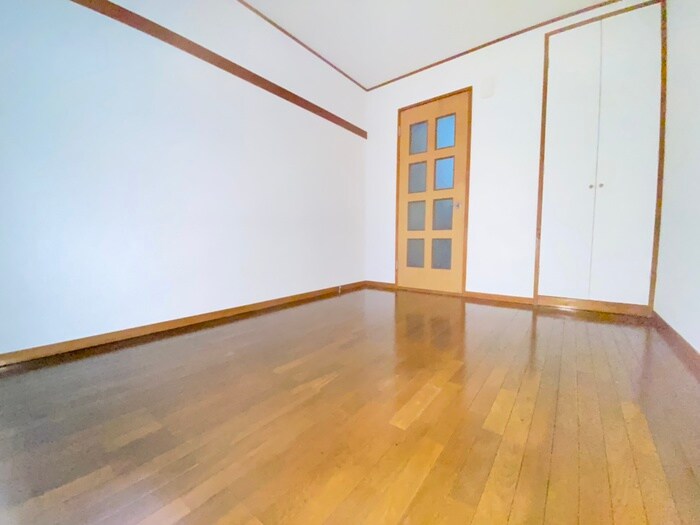 物件内観写真18　(居室)