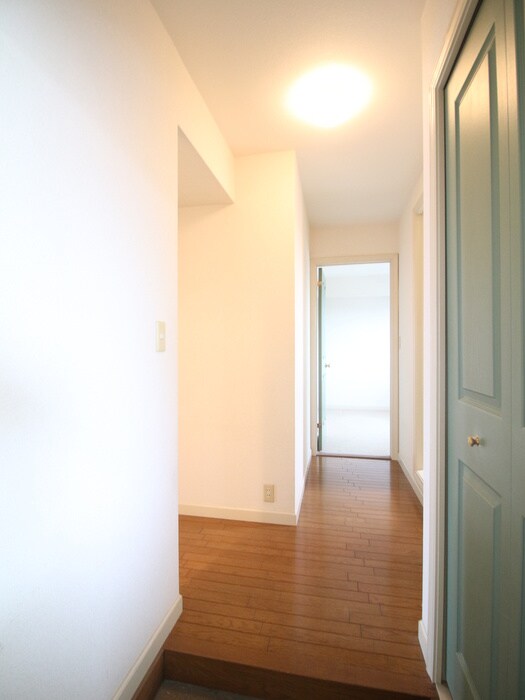 物件内観写真7　(玄関)