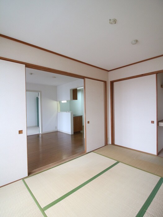 物件内観写真14　(居室)