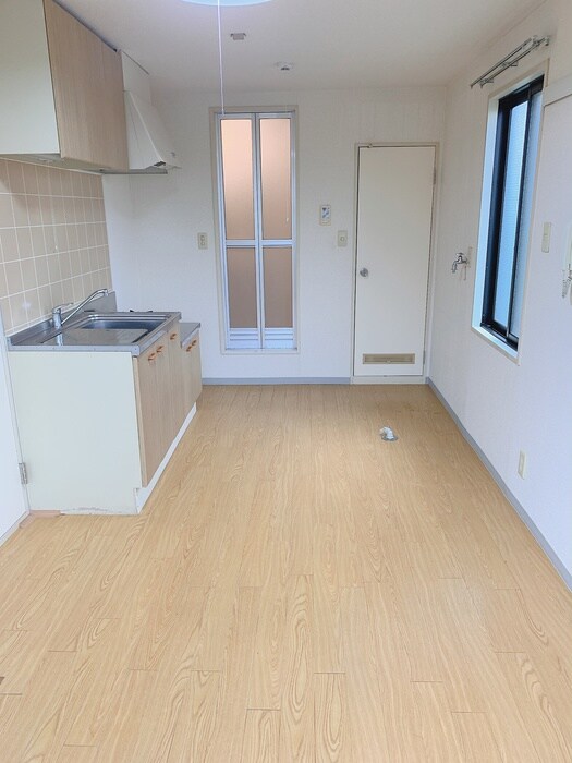 物件内観写真9　(居室)