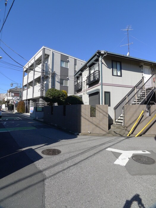 物件外観写真3　(周辺環境)