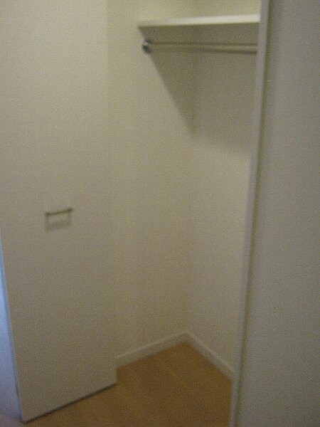 物件内観写真4　(収納)