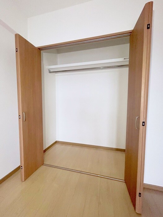 物件内観写真16　(収納)