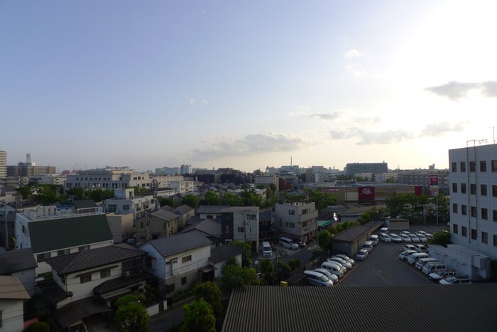 物件内観写真19　(室内からの展望)