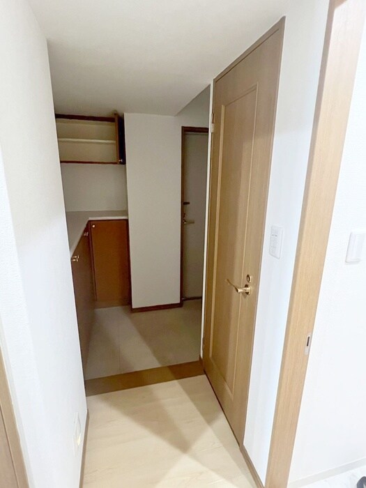 物件内観写真19　(玄関)