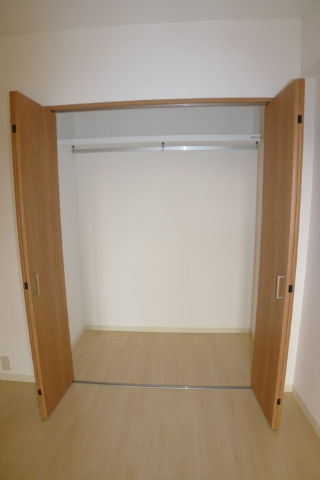 物件内観写真22　(収納)