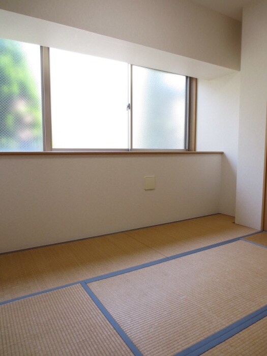 物件内観写真12　(居室)