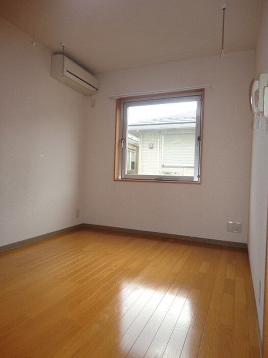 物件内観写真6　(居室)