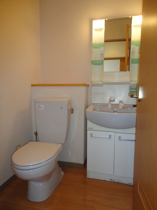 物件内観写真10　(トイレ)