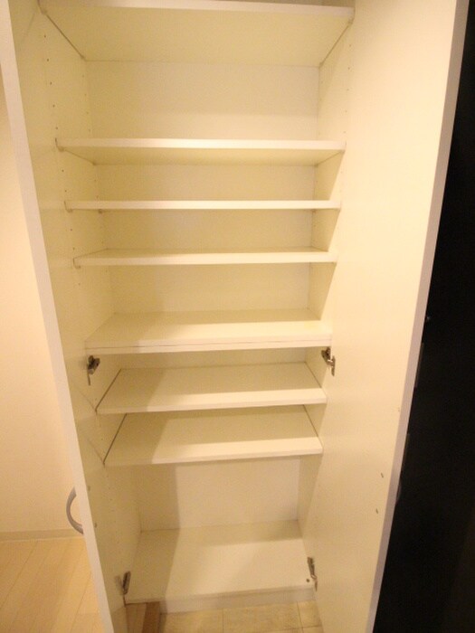 物件内観写真16　(靴箱)