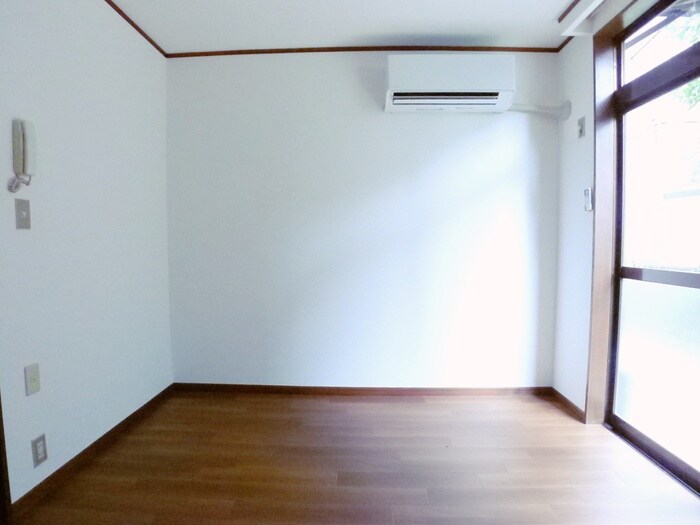 物件内観写真5　(居室)