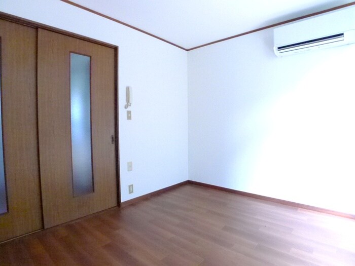 物件内観写真6　(居室)