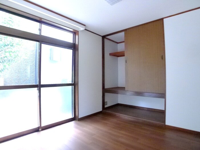 物件内観写真13　(居室)