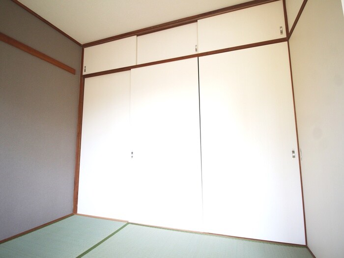 物件内観写真10　(収納)