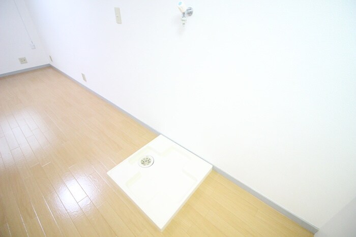 物件内観写真15　(洗濯機置場)