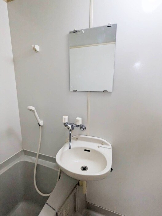 物件内観写真15　(洗面)