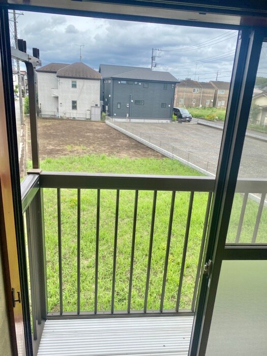 物件内観写真11　(室内からの展望)