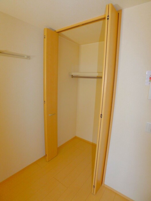 物件内観写真12　(収納)