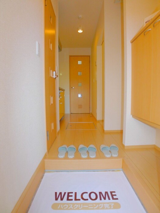 物件内観写真15　(廊下)