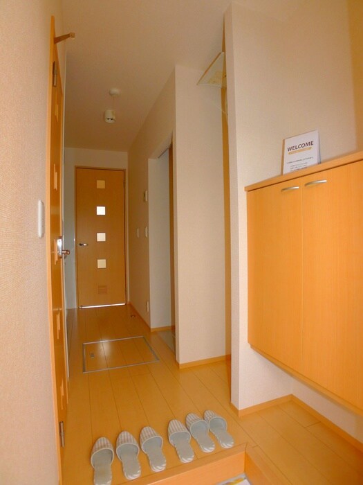 物件内観写真21　(玄関)