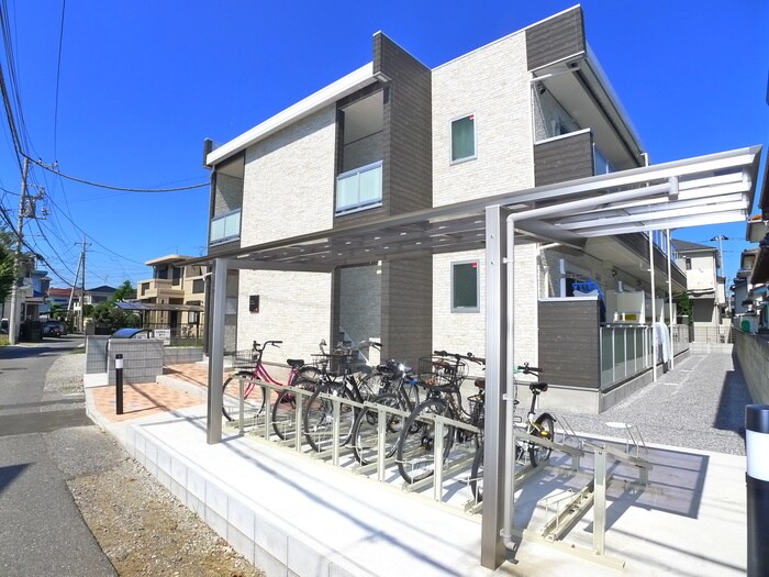 物件外観写真2　(駐輪場)