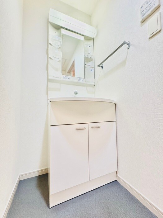 物件内観写真11　(洗面)