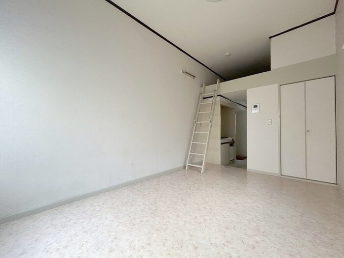 物件内観写真6　(居室)