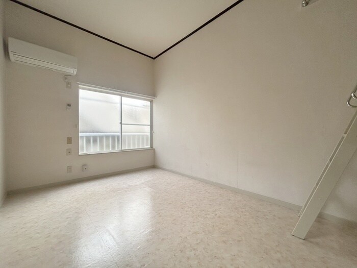 物件内観写真8　(居室)