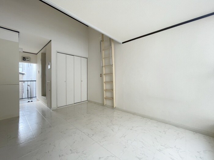 物件内観写真8　(居室)