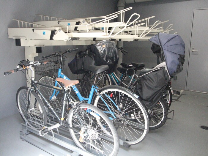 物件外観写真6　(駐輪場)