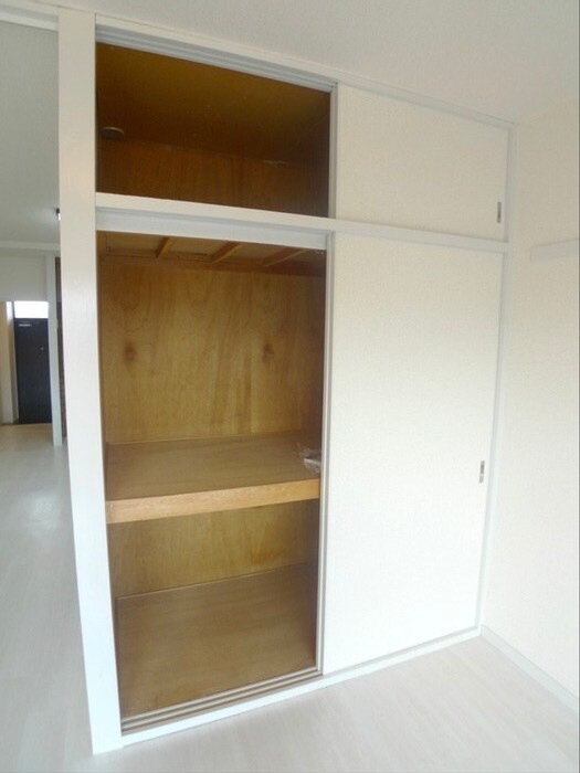 物件内観写真10　(収納)