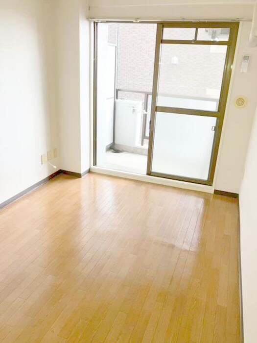 物件内観写真9　(居室)