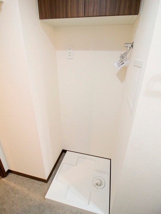 物件内観写真18　(洗濯機置場)